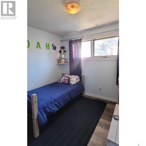 704 Railway Avenue, Loon Lake, SK - Indoor Photo Showing Bedroom
