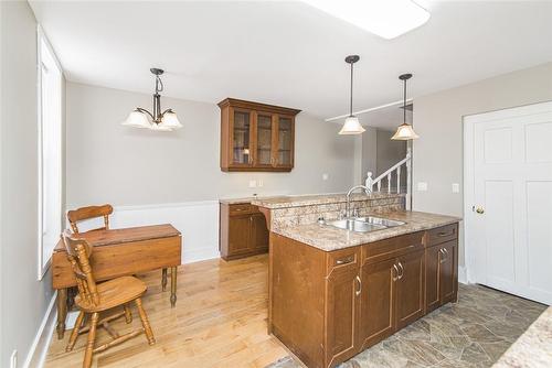 222 Lock Street W, Dunnville, ON - Indoor Photo Showing Kitchen With Double Sink