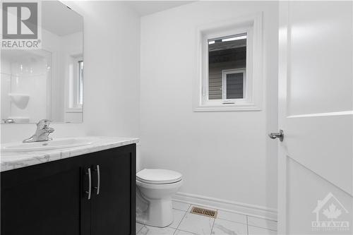 122 Seabert Drive, Arnprior, ON - Indoor Photo Showing Bathroom