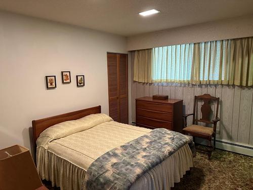 309 Second Street, Nelson, BC - Indoor Photo Showing Bedroom