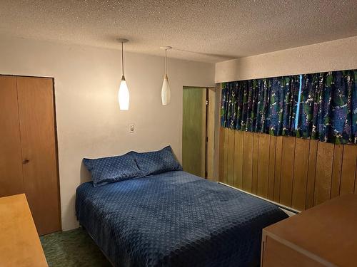 309 Second Street, Nelson, BC - Indoor Photo Showing Bedroom