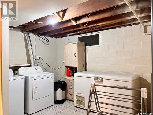 606 2Nd Avenue, Raymore, SK - Indoor Photo Showing Laundry Room