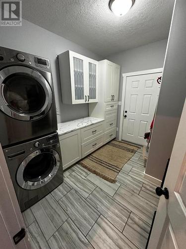 5213 41 Street, Chetwynd, BC - Indoor Photo Showing Laundry Room