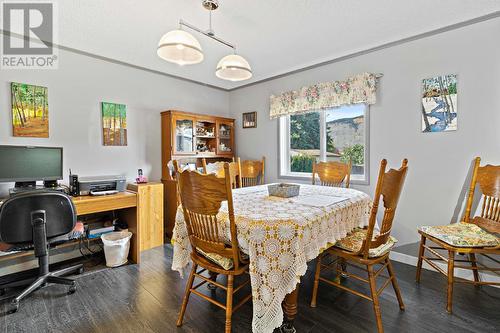 210 Brooke Drive, Chase, BC - Indoor Photo Showing Dining Room