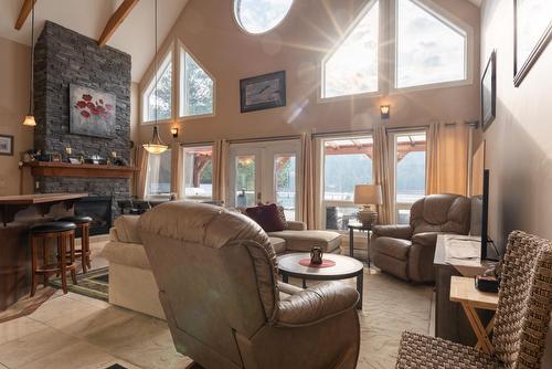 8550 Beach Street, Balfour, BC - Indoor Photo Showing Living Room With Fireplace