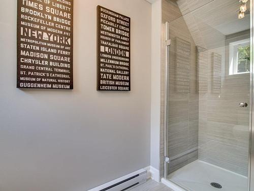 Bathroom - 23 Rue Du Riviera, Morin-Heights, QC - Indoor Photo Showing Bathroom
