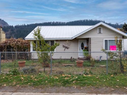 527 Shuswap Ave, Chase, BC - Outdoor