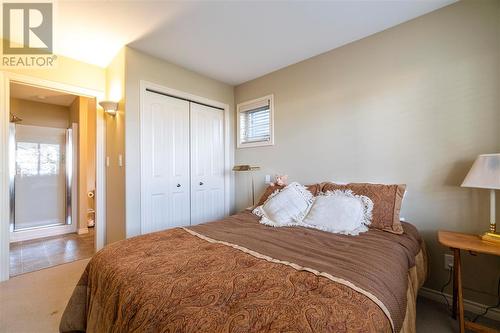 1060 17Th Street Se, Salmon Arm, BC - Indoor Photo Showing Bedroom