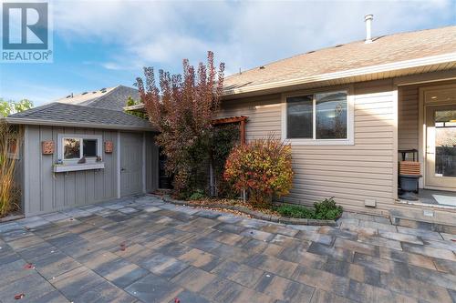 1060 17Th Street Se, Salmon Arm, BC - Outdoor With Exterior