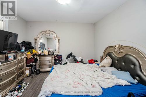 102 Queenston Street, St. Catharines, ON - Indoor Photo Showing Bedroom