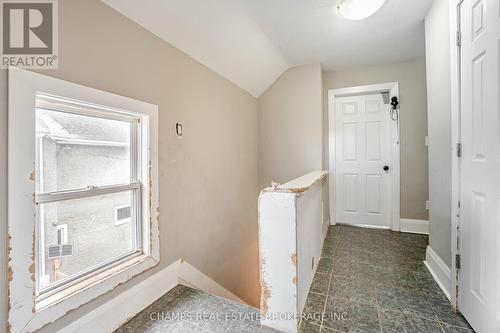 102 Queenston Street, St. Catharines, ON - Indoor Photo Showing Other Room