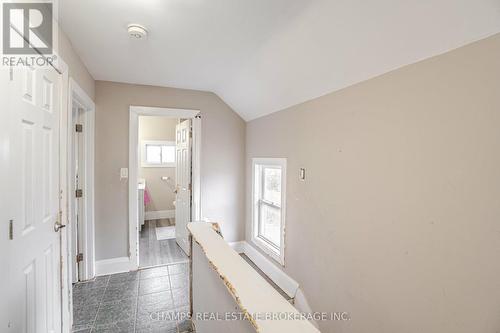 102 Queenston St, St. Catharines, ON - Indoor Photo Showing Other Room