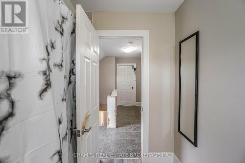 102 Queenston St, St. Catharines, ON - Indoor Photo Showing Bathroom