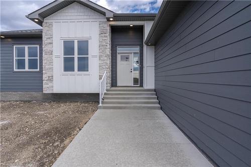 38 Woodland Drive, Steinbach, MB - Outdoor