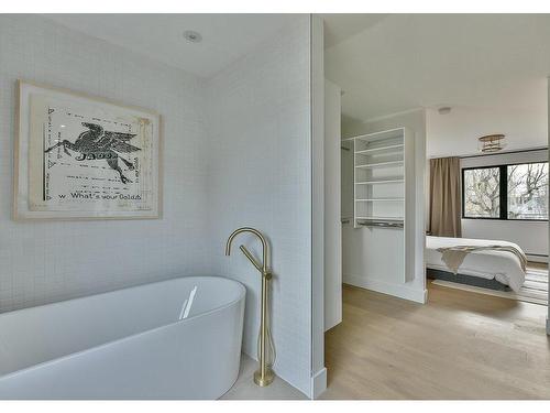 Salle de bains attenante Ã  la CCP - 1895 Rue De La Duchesse, Saint-Bruno-De-Montarville, QC - Indoor Photo Showing Bathroom