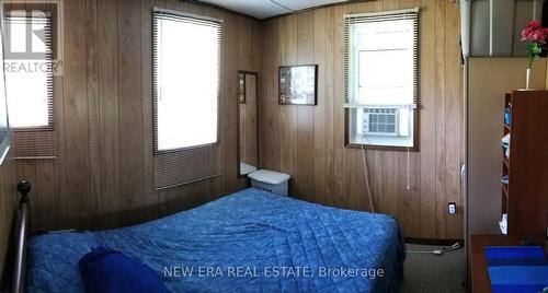 1303 South Shore Road, Greater Napanee, ON - Indoor Photo Showing Bedroom