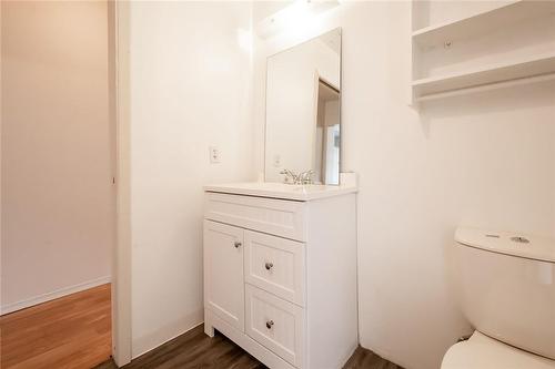 52 Alma Street S, Hagersville, ON - Indoor Photo Showing Bathroom