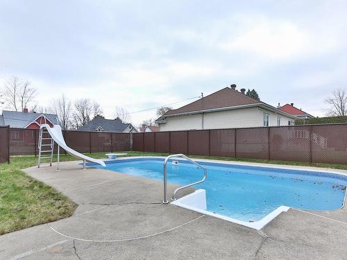 Pool - 88 Rue Gérard-Brunet, Saint-Jean-Sur-Richelieu, QC - Outdoor With In Ground Pool With Backyard