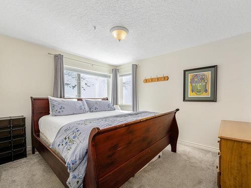 301-1201 Henry Rd, Courtenay, BC - Indoor Photo Showing Bedroom