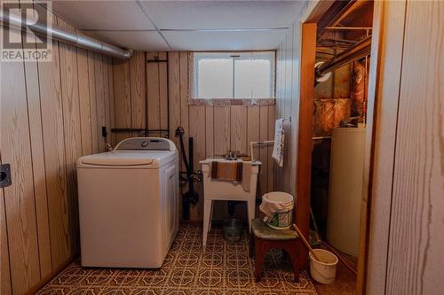 385 Hwy 17, Mckerrow, ON - Indoor Photo Showing Laundry Room