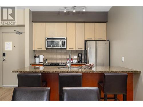 30 Monashee Road Unit# 401, Silver Star, BC - Indoor Photo Showing Kitchen With Upgraded Kitchen