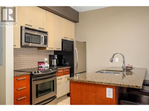 30 Monashee Road Unit# 401, Silver Star, BC - Indoor Photo Showing Kitchen