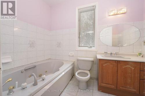 421 Sunset Beach Road, Richmond Hill, ON - Indoor Photo Showing Bathroom