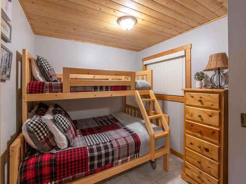 204, 205, 206-161 Clearview Crescent, Apex Mountain, BC - Indoor Photo Showing Bedroom