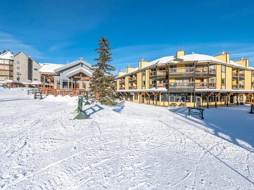 204, 205, 206-161 Clearview Crescent, Apex Mountain, BC - Outdoor