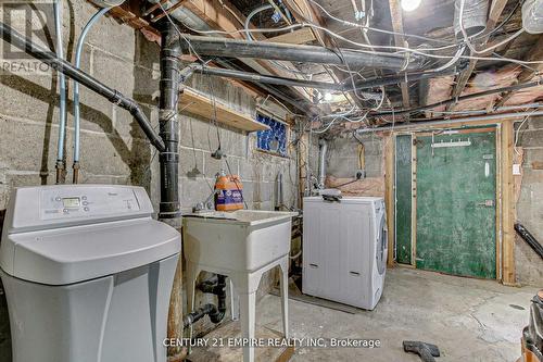 55 Stafford Street, Woodstock, ON - Indoor Photo Showing Laundry Room