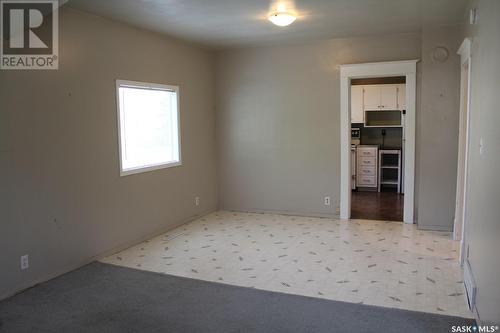 110 7Th Avenue, Alameda, SK - Indoor Photo Showing Other Room