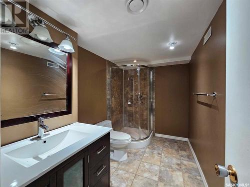 10620 Bennett Crescent, North Battleford, SK - Indoor Photo Showing Bathroom