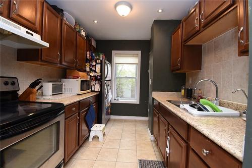 82 Alpine Avenue, Hamilton, ON - Indoor Photo Showing Kitchen