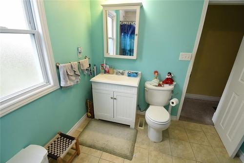 82 Alpine Avenue, Hamilton, ON - Indoor Photo Showing Bathroom