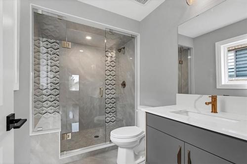 20 Miller Drive, Hamilton, ON - Indoor Photo Showing Bathroom