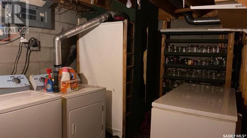 103 Brooks Avenue, Sturgis, SK - Indoor Photo Showing Laundry Room
