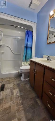 300 7Th Street, Alameda, SK - Indoor Photo Showing Bathroom