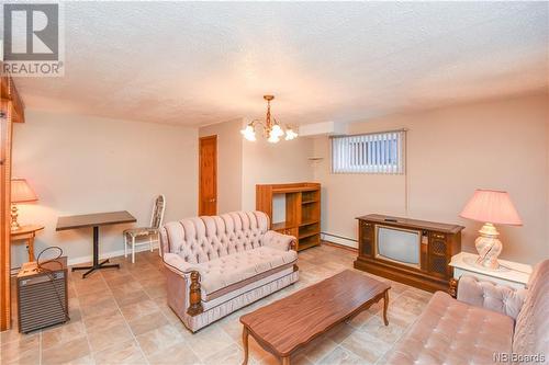 560 Saulnier Ouest Street, Tracadie, NB - Indoor Photo Showing Living Room