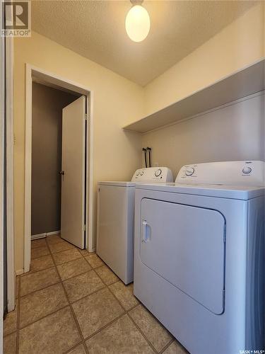 701 Scotia Street, Melville, SK - Indoor Photo Showing Laundry Room