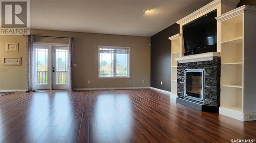 9 Park Boulevard, Melville, SK - Indoor Photo Showing Living Room With Fireplace
