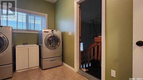 9 Park Boulevard, Melville, SK - Indoor Photo Showing Laundry Room