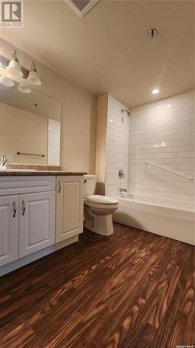 323 680 7Th Avenue E, Melville, SK - Indoor Photo Showing Bathroom