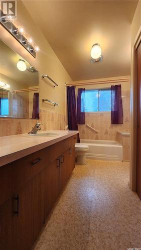 16 Jubilee Crescent, Melville, SK - Indoor Photo Showing Bathroom