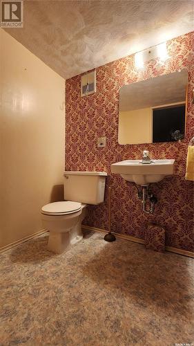 16 Jubilee Crescent, Melville, SK - Indoor Photo Showing Bathroom