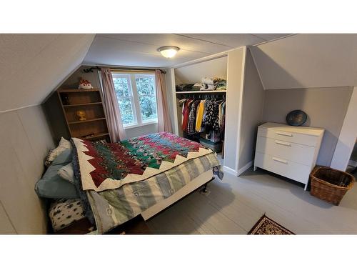 5740 Division Street, Grand Forks, BC - Indoor Photo Showing Bedroom