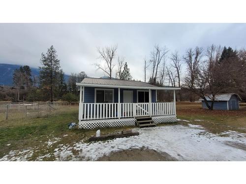 5740 Division Street, Grand Forks, BC - Outdoor