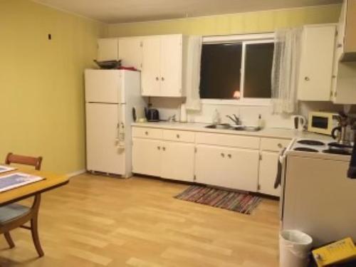 5740 Division Street, Grand Forks, BC - Indoor Photo Showing Kitchen With Double Sink