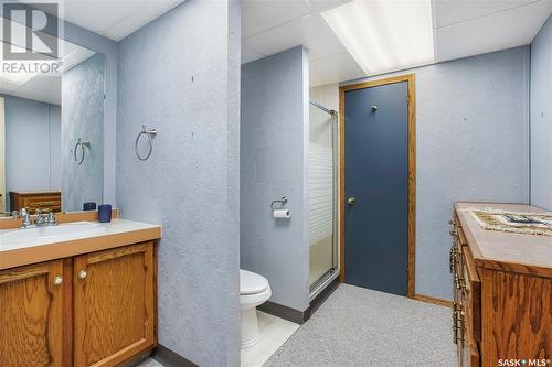 331 Emerald Court, Saskatoon, SK - Indoor Photo Showing Bathroom