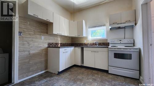 135 6Th Avenue W, Melville, SK - Indoor Photo Showing Kitchen