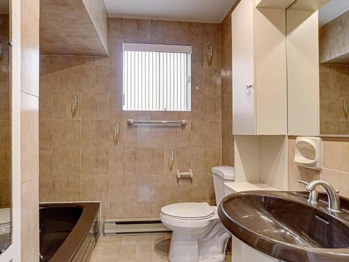 Salle de bains - 180 Rue Des Cèdres, Laval (Duvernay), QC - Indoor Photo Showing Bathroom